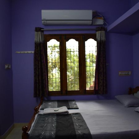 Rainbow Guest House Tiruvannamalai Bagian luar foto