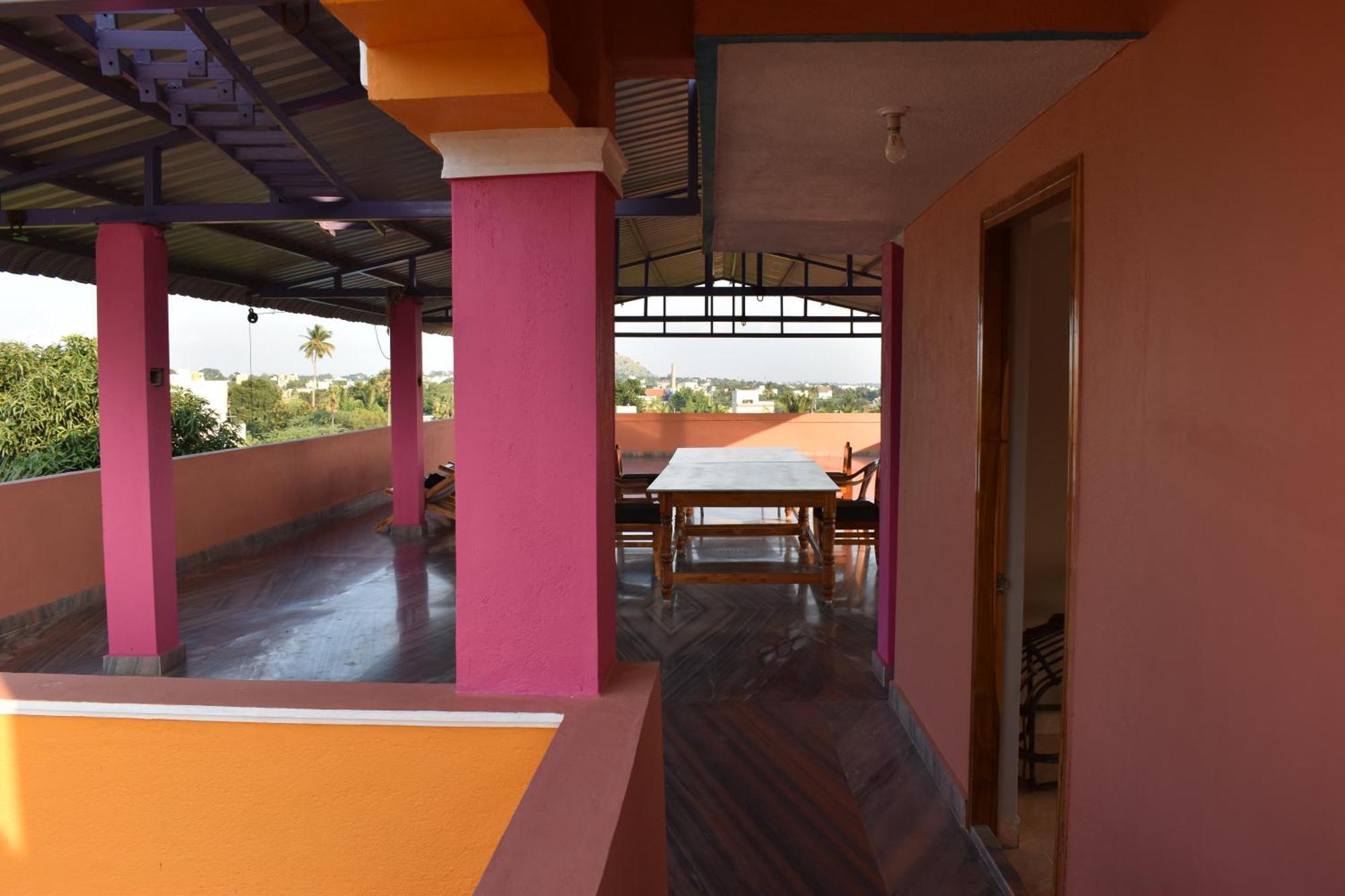 Rainbow Guest House Tiruvannamalai Bagian luar foto