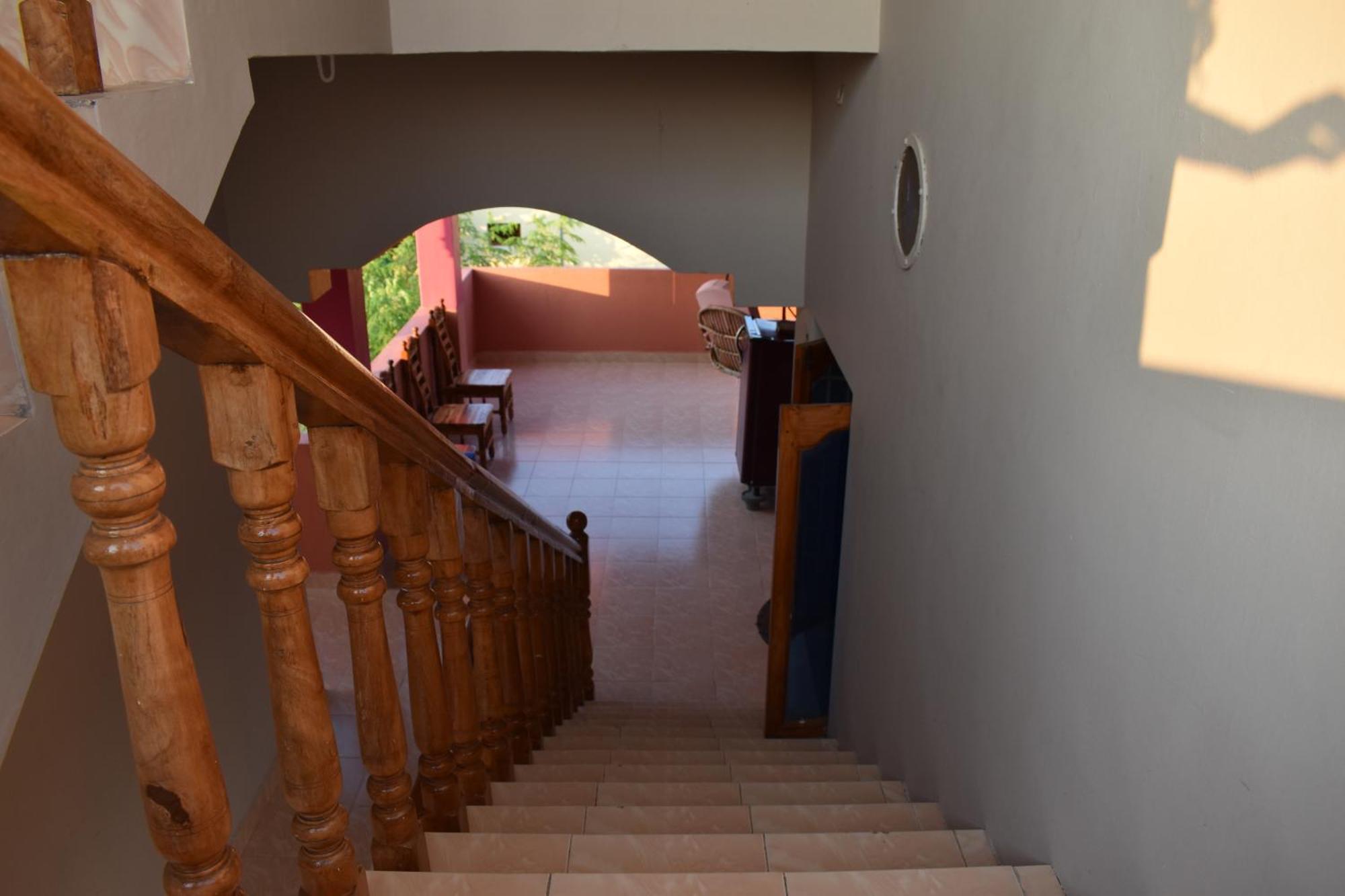 Rainbow Guest House Tiruvannamalai Bagian luar foto