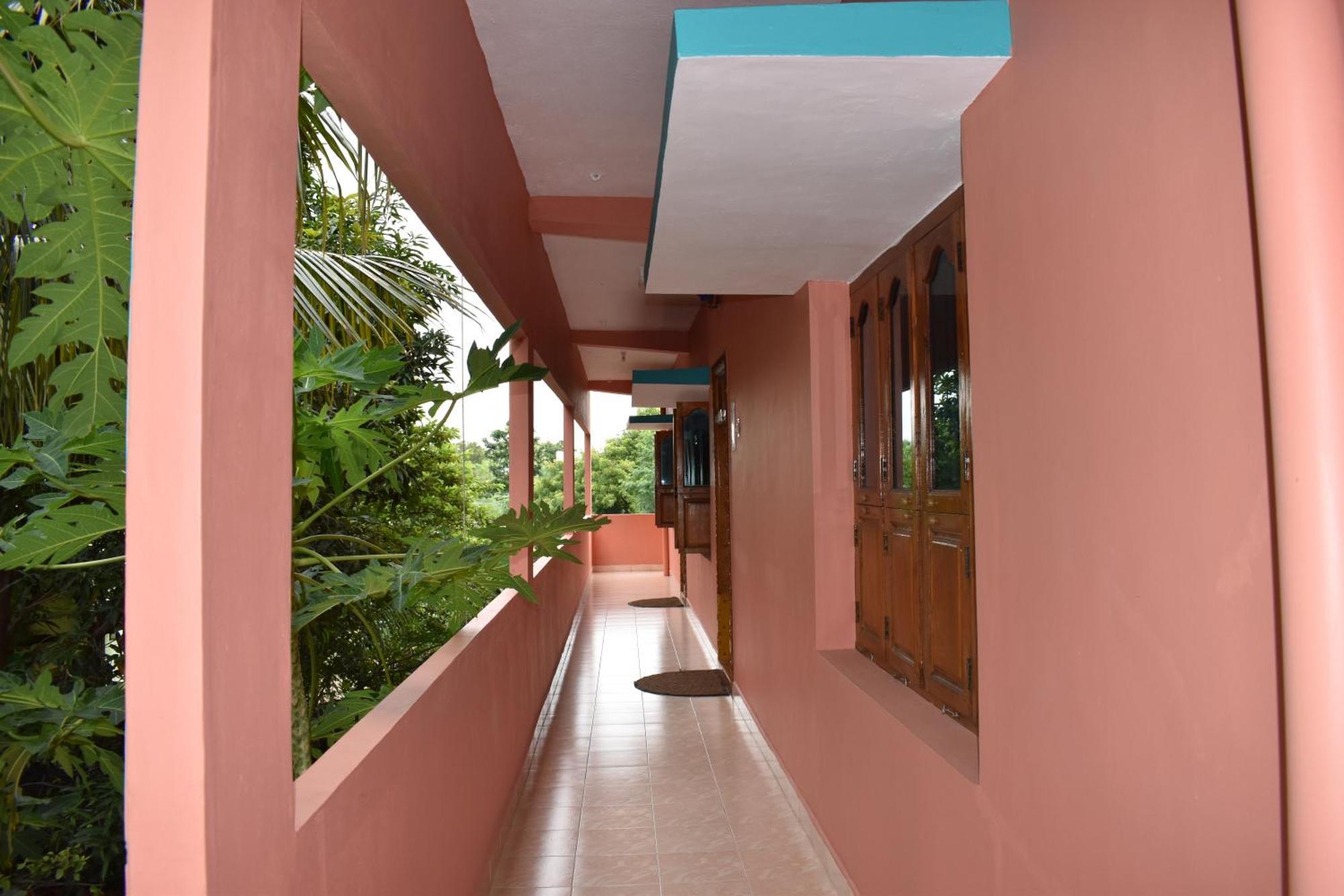 Rainbow Guest House Tiruvannamalai Bagian luar foto