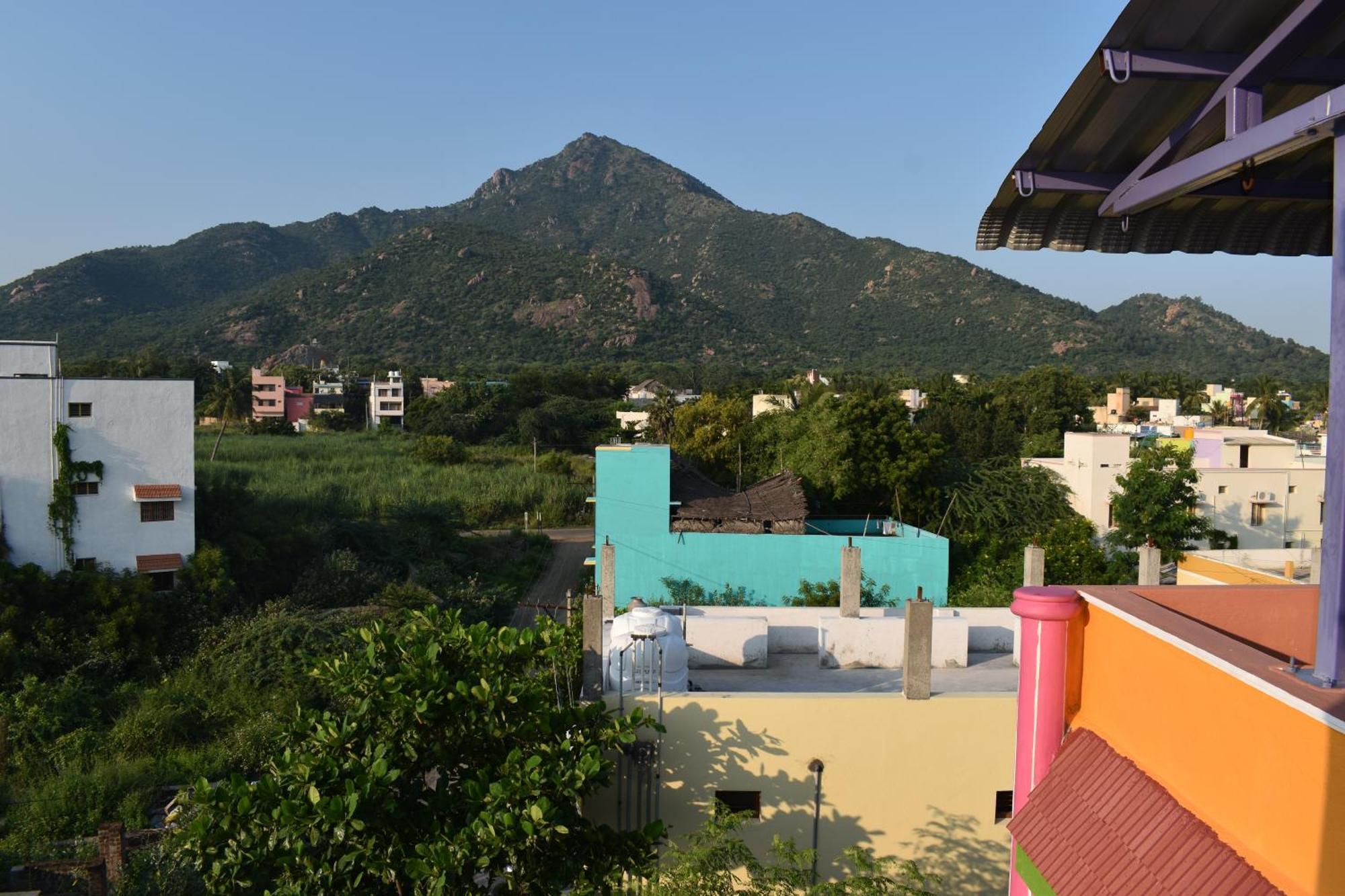 Rainbow Guest House Tiruvannamalai Bagian luar foto