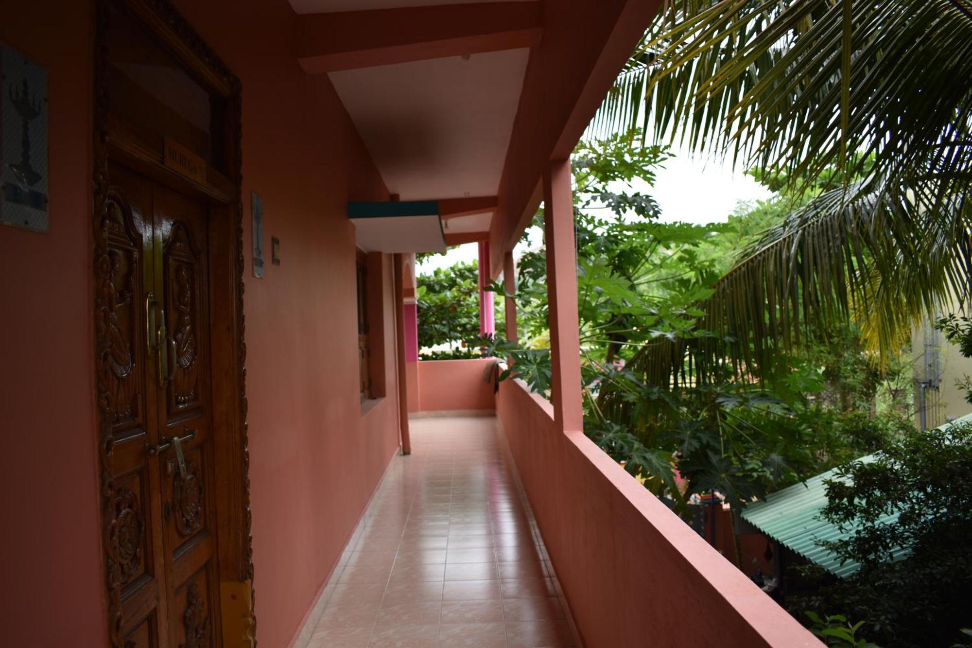 Rainbow Guest House Tiruvannamalai Bagian luar foto