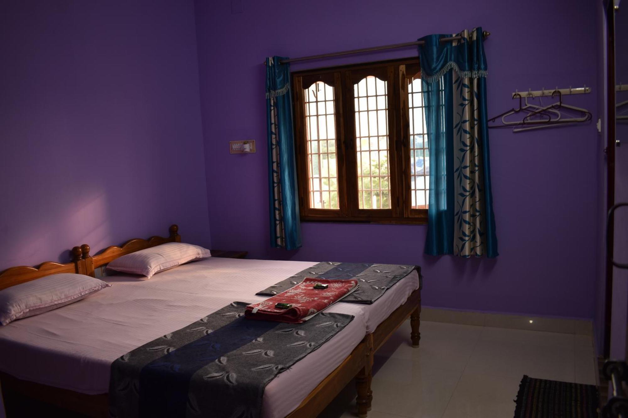 Rainbow Guest House Tiruvannamalai Bagian luar foto